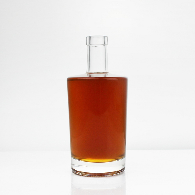 ODM Luxury 750ML Liquor Bottle For Vodka High Quality