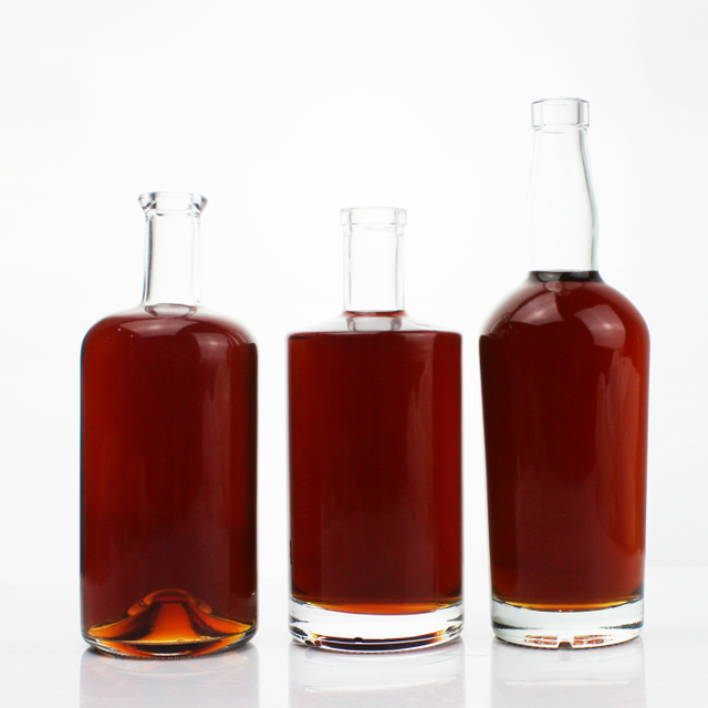 Wholesale Custom High Quality Clear Frosted 500ml Spirits Rum Gin Glass Bottle With Wood Cork Stopper 